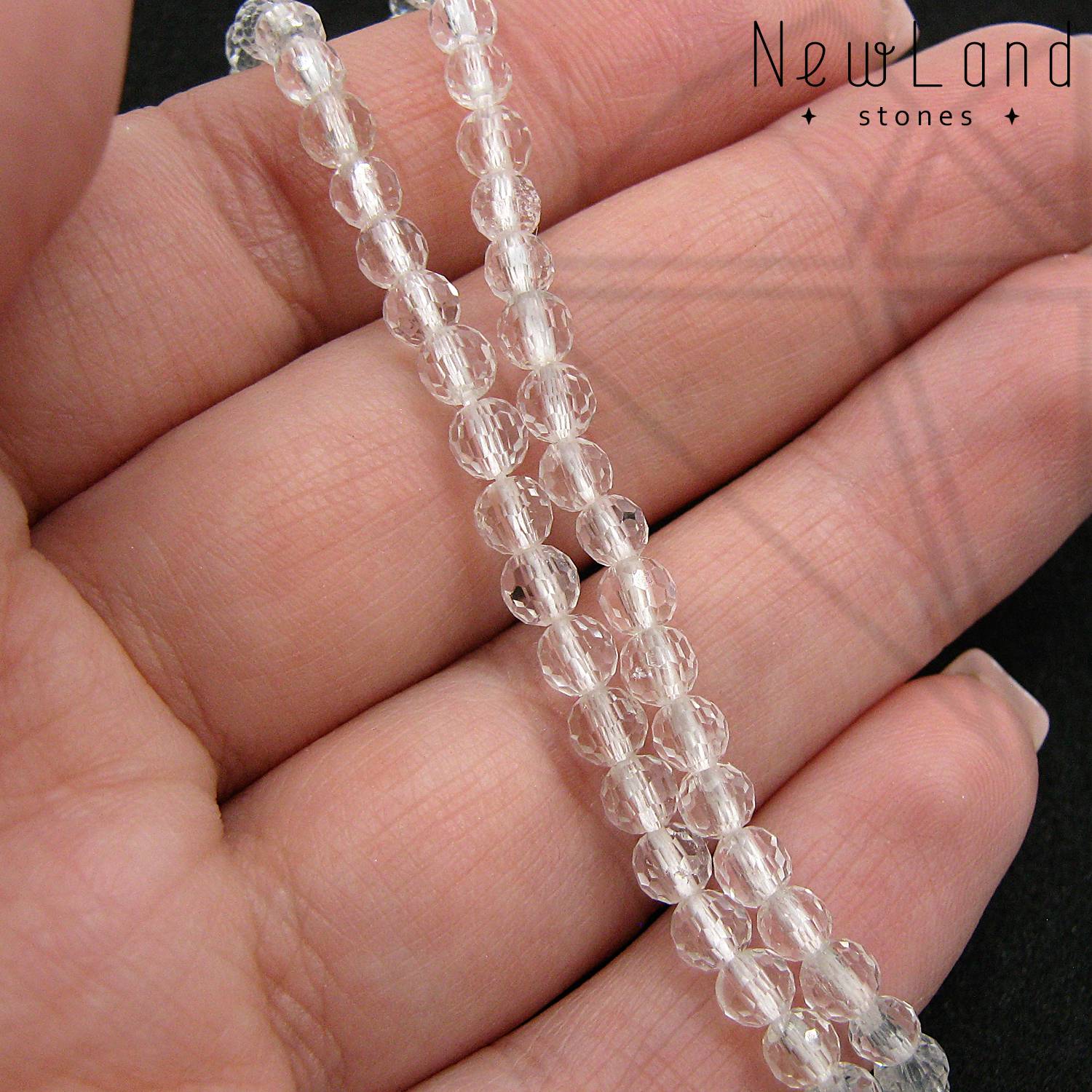 Горный хрусталь круглый с огранкой 4 мм 1/2 нити