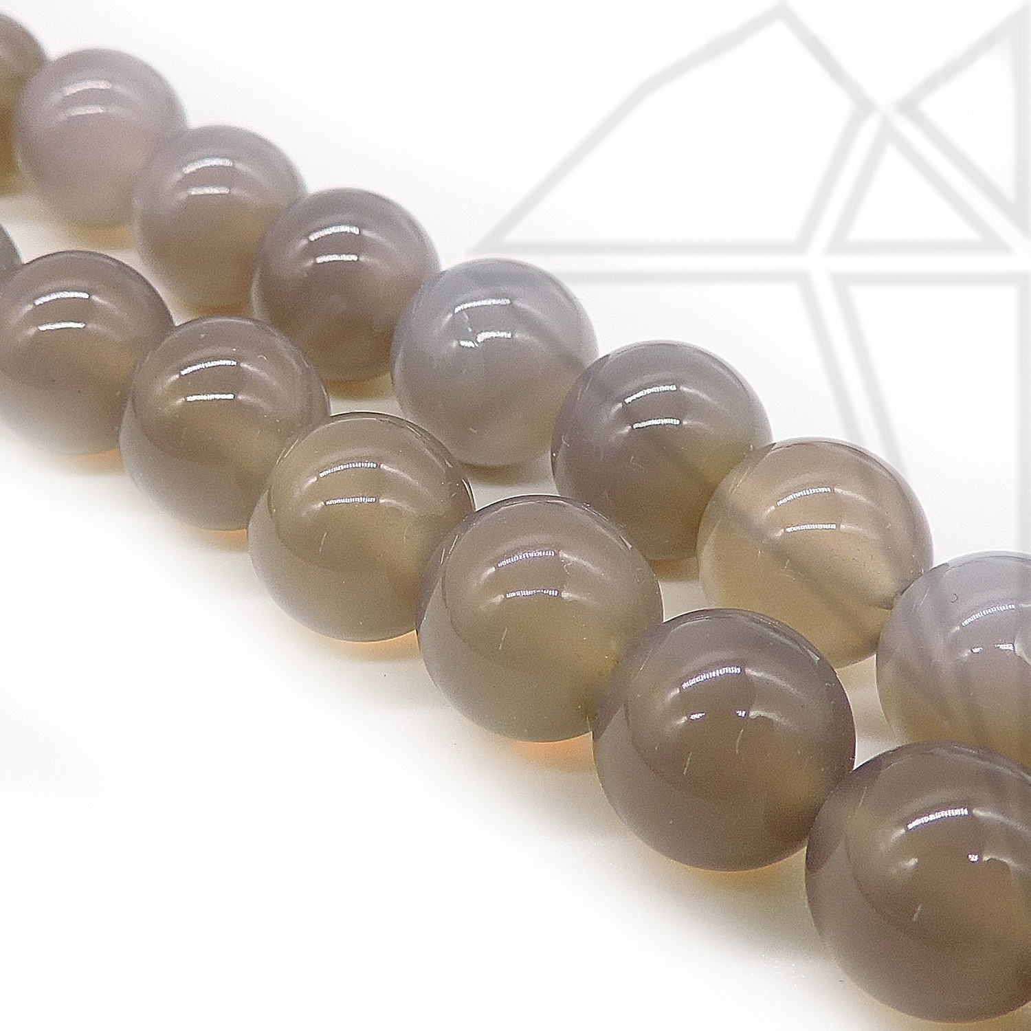 Халцедон серый круглый гладкий глянцевый 10 мм