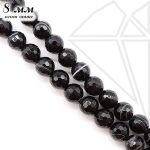 Агат-Оникс круглый глянцевый огранка 8 мм 1/2 нити