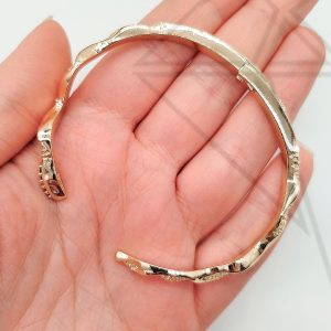 Браслет универсальный змея с зелеными фианитами (золото)