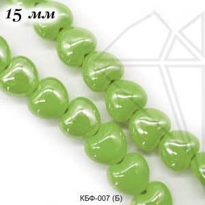 Керамическая бусина зеленая сердце 15×17 мм 1/2 нити