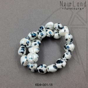 Керамическая бусина темно-синяя пятнистая сердце 11×12 мм 1/2 нити