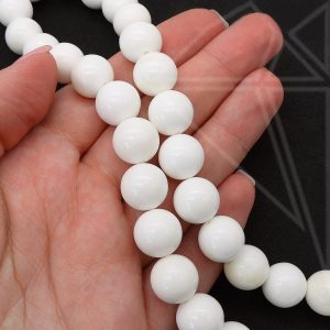 Агат белый круглый гладкий матовый 10 мм 1/2 нити